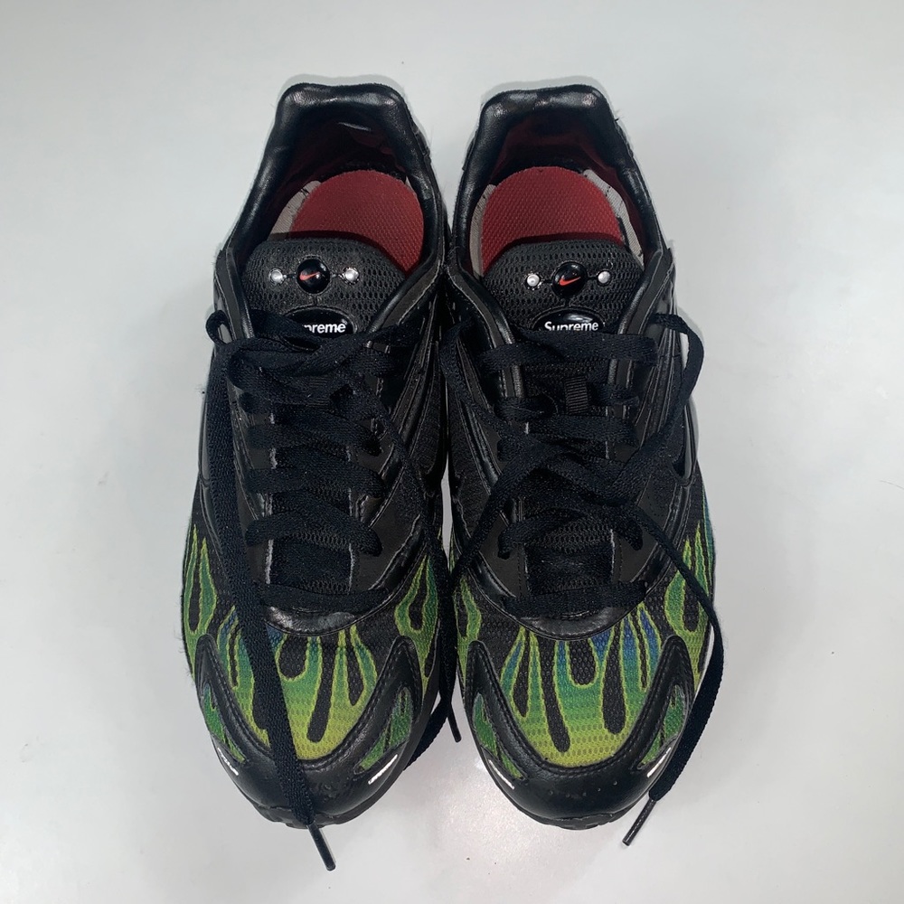 Supreme x Nike Zoom Streak Spectrum Plus